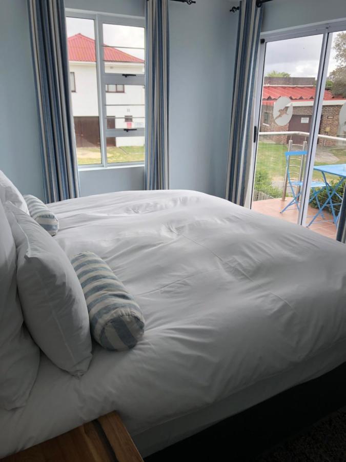 Bluesky Arniston Guest House Екстер'єр фото